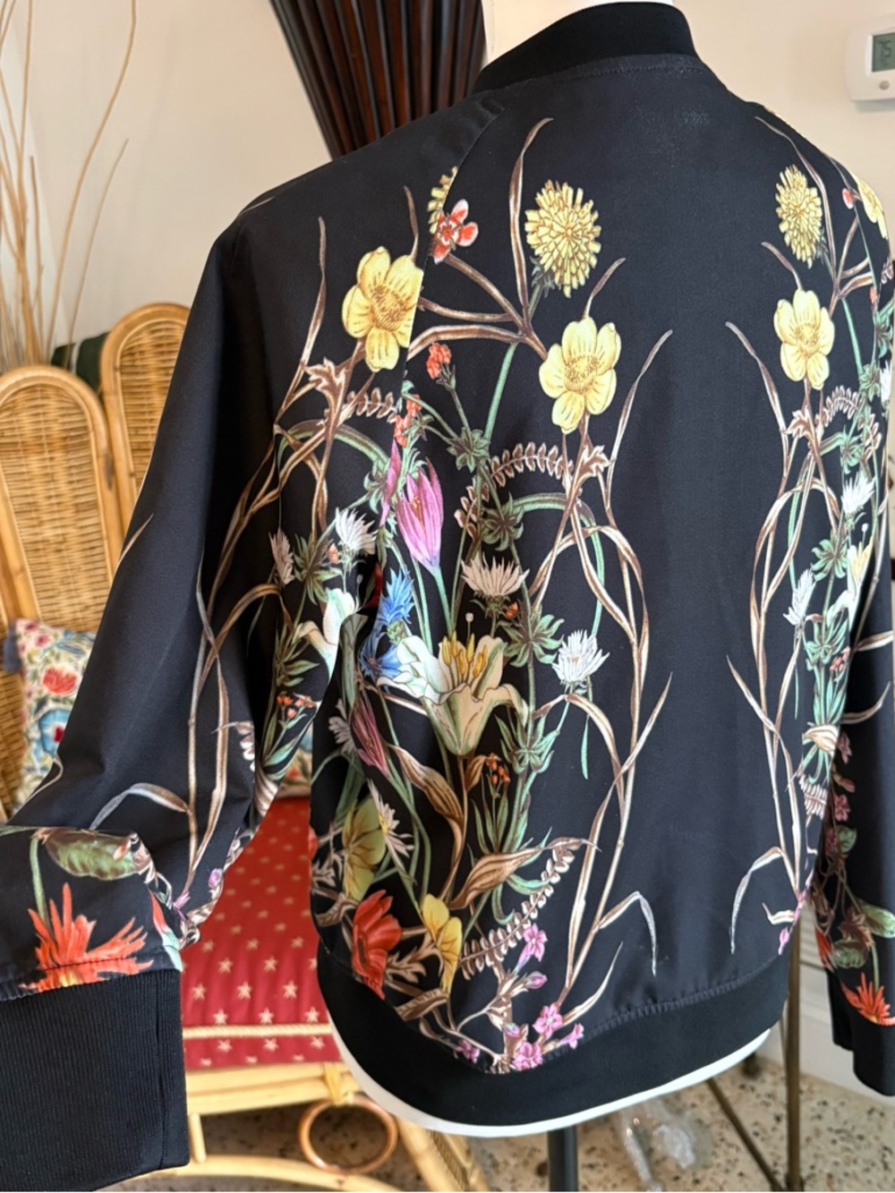 MARC BOUWER Unlimited Black Floral Print Bomber Jacket! Excellent condition. XS